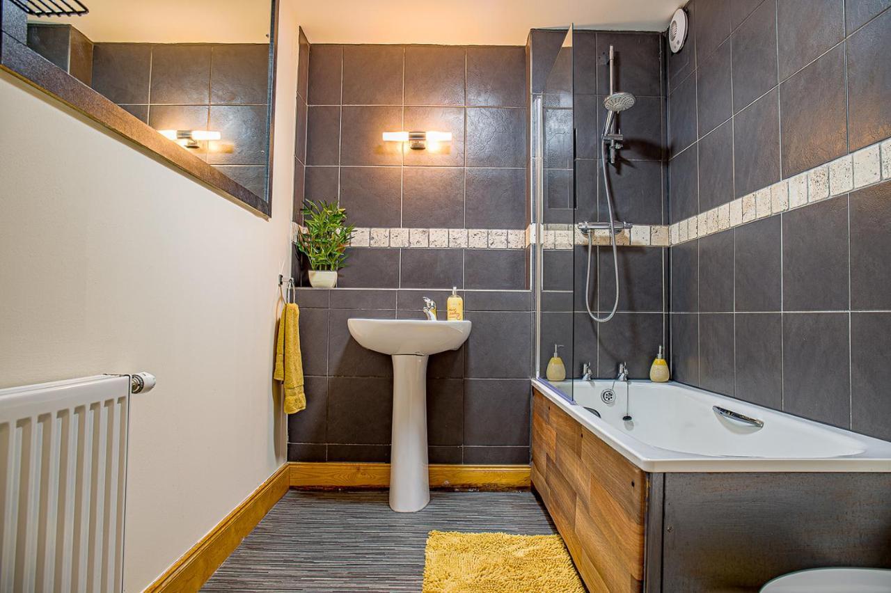 Caledonian 2 Bedroom Free Parking Inverness Dış mekan fotoğraf